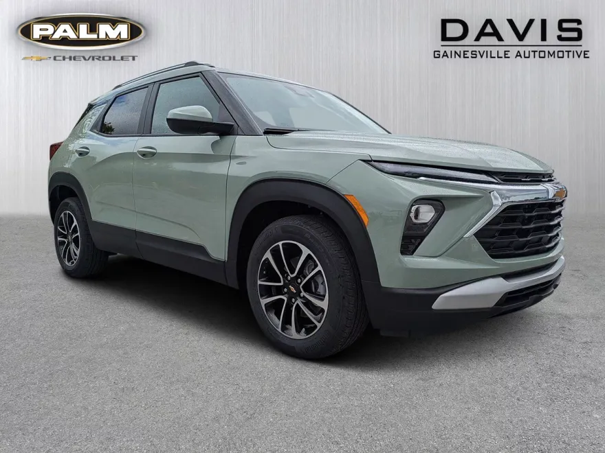 2026 Chevrolet Trailblazer LT photo 1