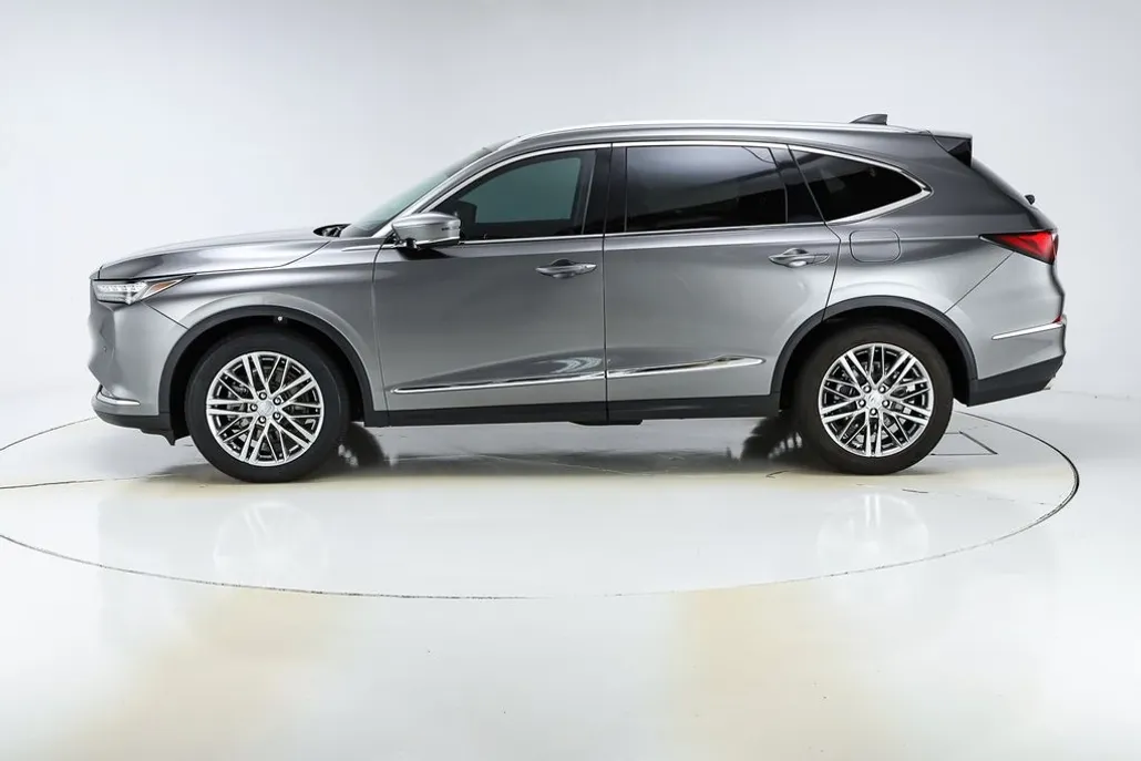 2023 Acura MDX Advance SH-AWD photo 1