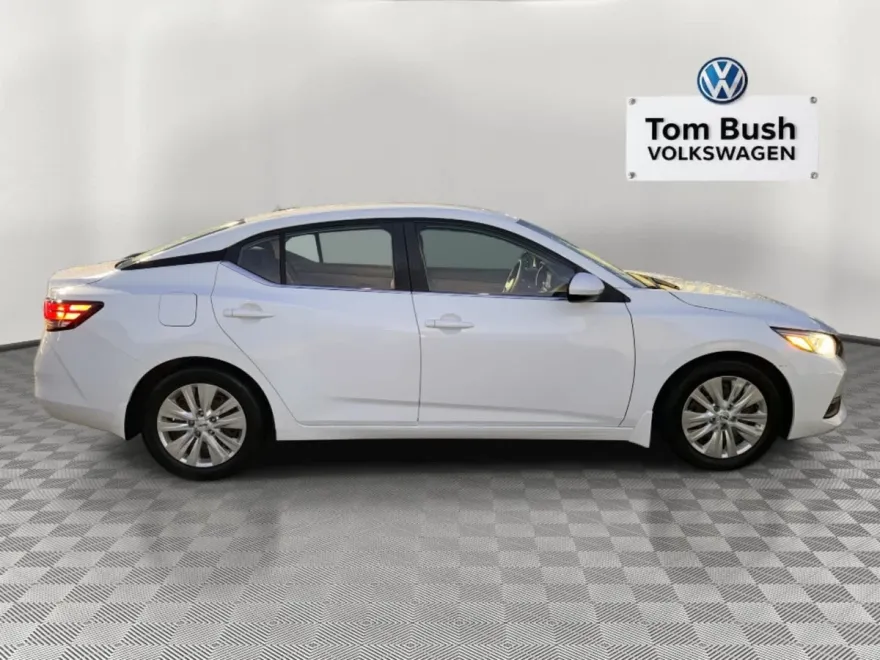 2020 Nissan Sentra S photo 1