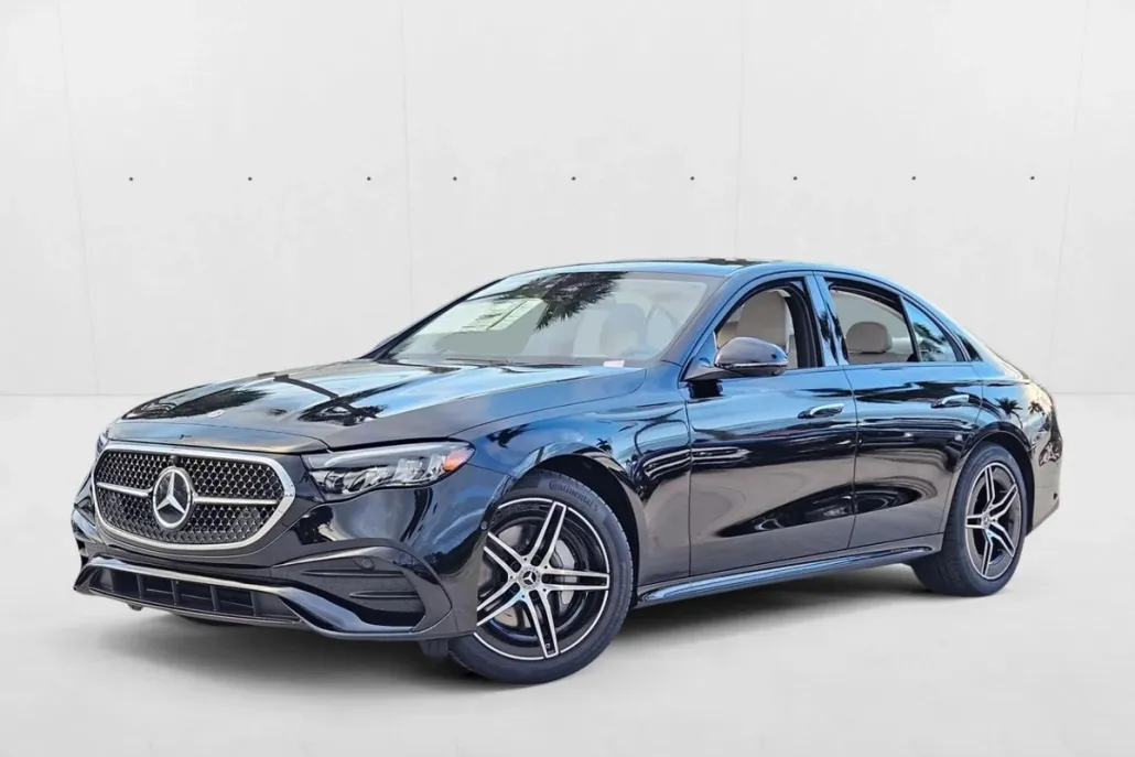 2026 Mercedes Benz E 350 4MATIC Sedan photo 1