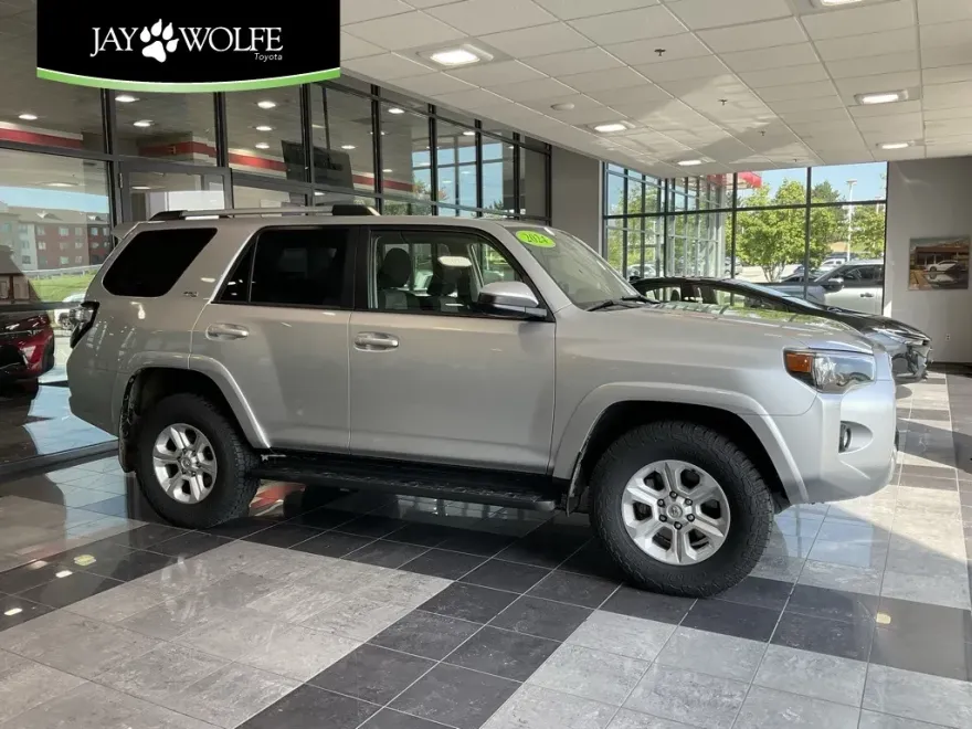 2024 Toyota 4Runner SR5 photo 1