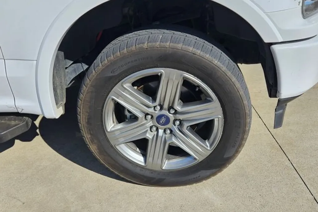 2018 Ford F-150 Lariat photo 1