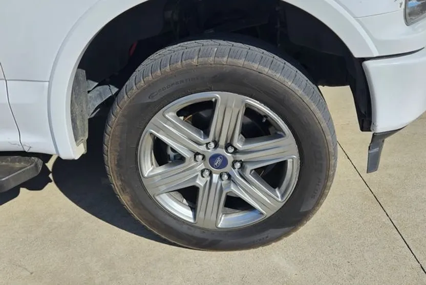 2018 Ford F-150 Lariat photo 1
