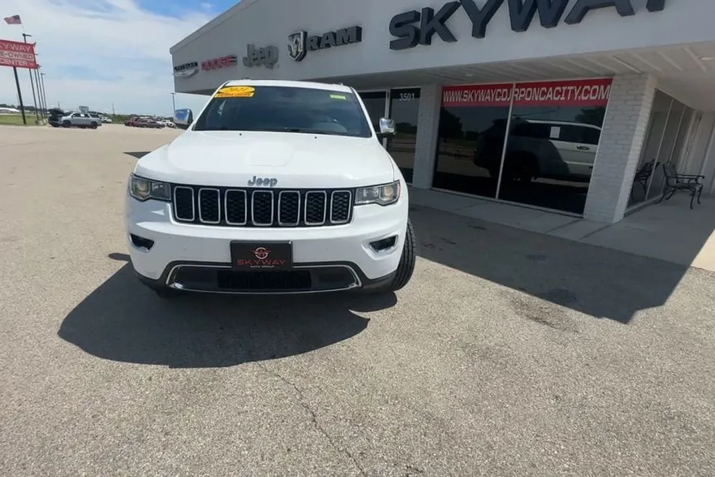 2021 Jeep Grand Cherokee Limited photo 1