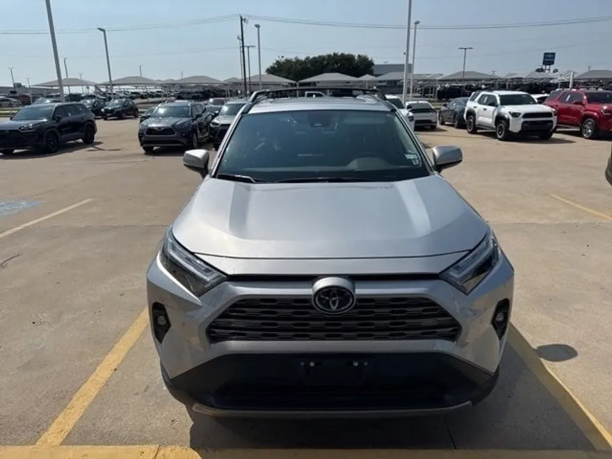 2024 Toyota RAV4 Limited photo 1