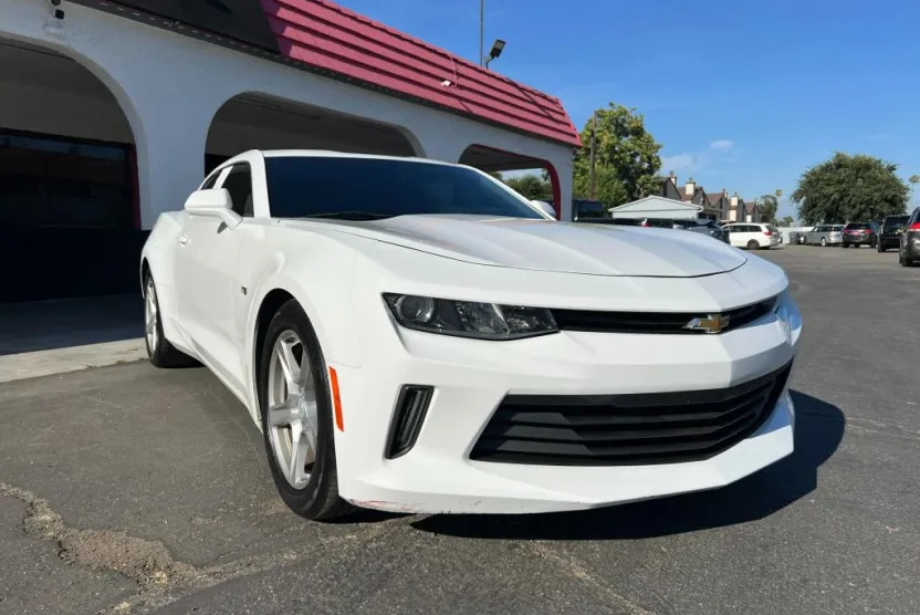 2018 Chevrolet Camaro Coupe photo 1