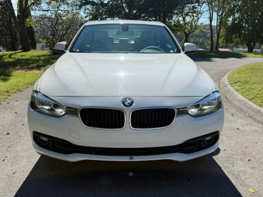 2017 Bmw 320i xDrive photo 1