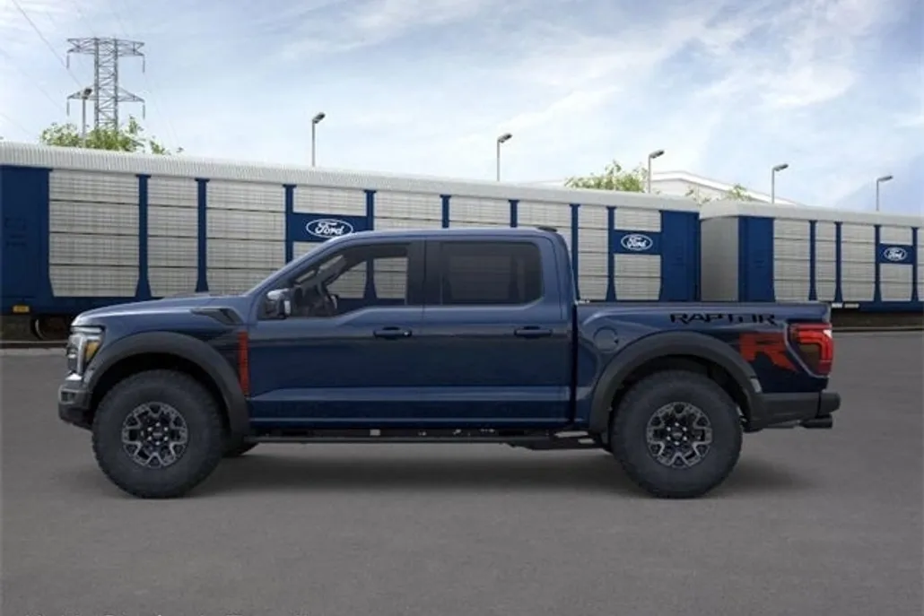 2025 Ford F-150 Raptor photo 1