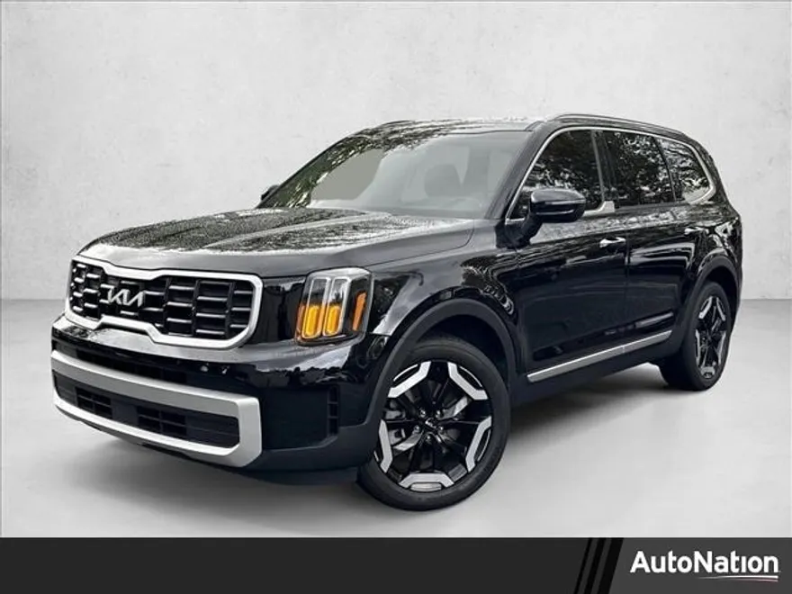 2024 Kia Telluride S photo 1