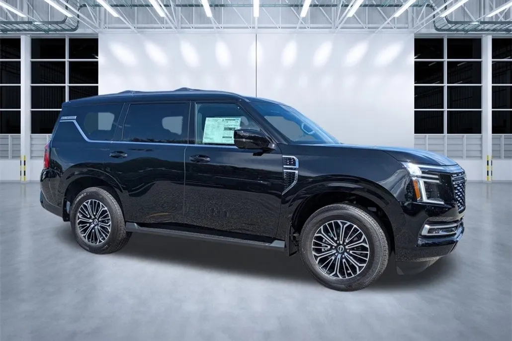 2025 Nissan Armada Platinum photo 1