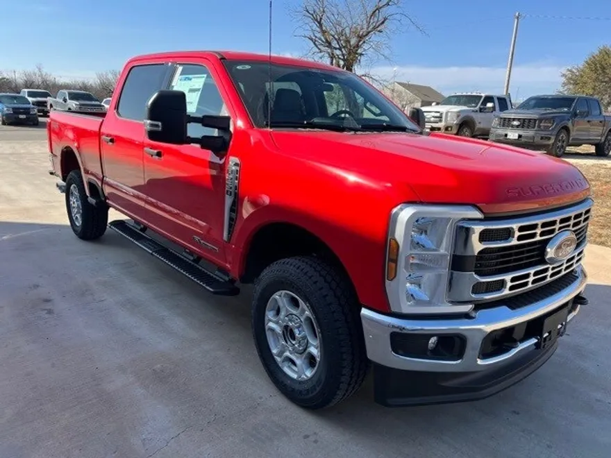 2025 Ford F-250 XLT photo 1