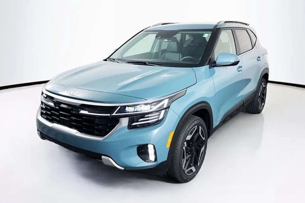 2025 Kia Seltos SX photo 1