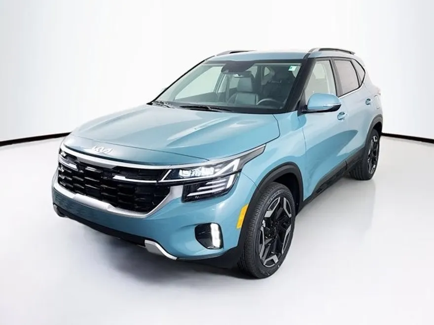 2025 Kia Seltos SX photo 1