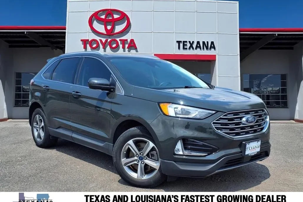 2022 Ford Edge SEL photo 1
