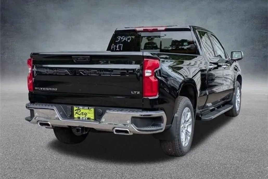 2026 Chevrolet Silverado 1500 LTZ photo 1