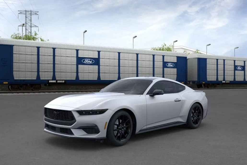 2025 Ford Mustang EcoBoost Premium photo 1