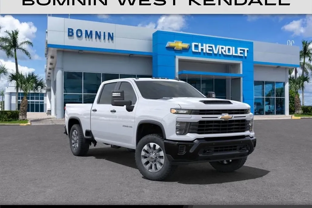 2025 Chevrolet Silverado 2500HD Custom photo 1