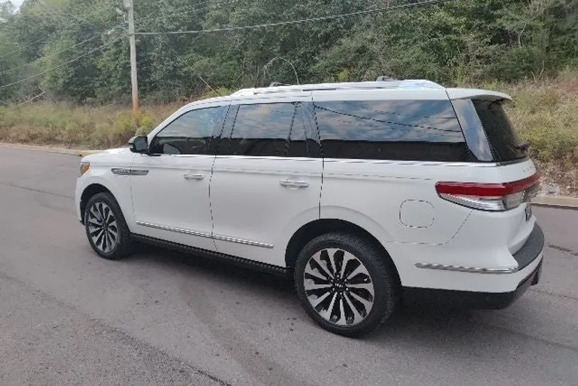2022 Lincoln Navigator Reserve photo 1