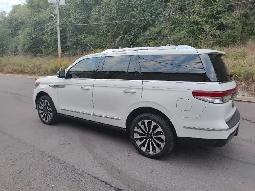 2022 Lincoln Navigator Reserve photo 1