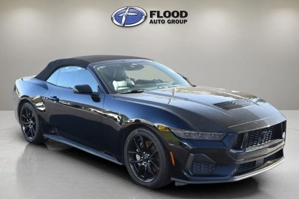 2024 Ford Mustang GT Premium Convertible photo 1