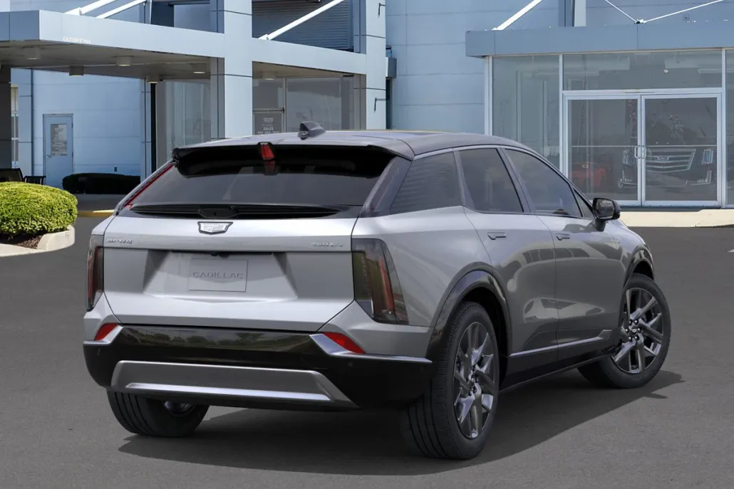 2025 Cadillac Optiq Luxury photo 1
