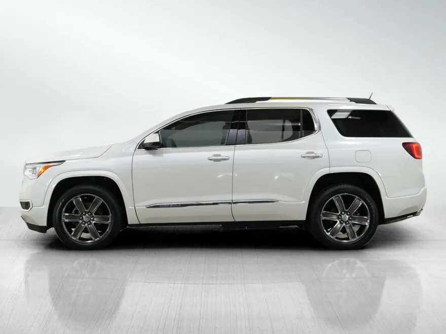 2019 Gmc Acadia Denali photo 1