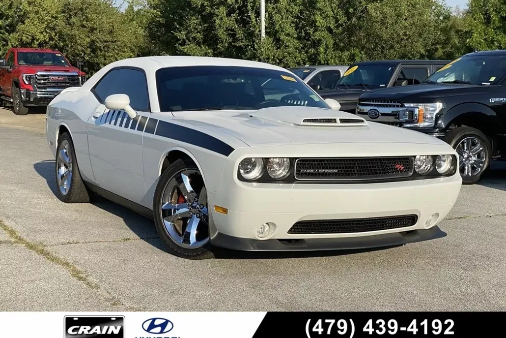 2014 Dodge Challenger R/T photo 1