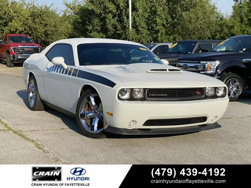 2014 Dodge Challenger R/T photo 1