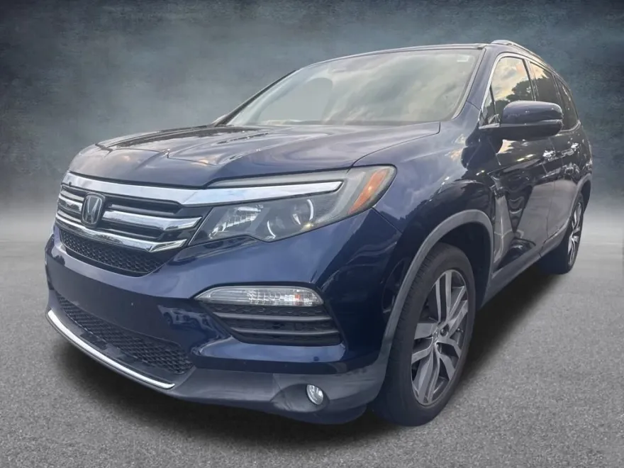 2017 Honda Pilot Elite photo 1