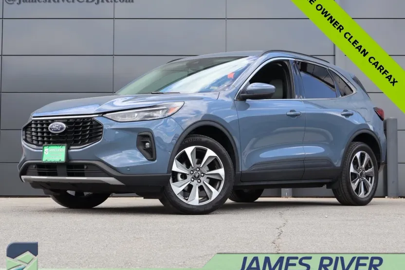 2024 Ford Escape Platinum photo 1