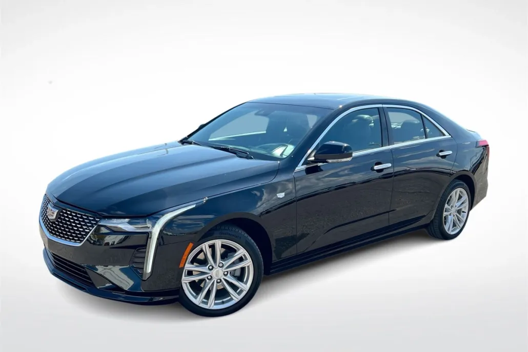 2023 Cadillac CT4 Luxury photo 1
