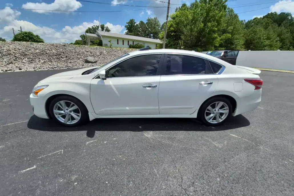 2013 Nissan Altima 2.5 SL photo 1
