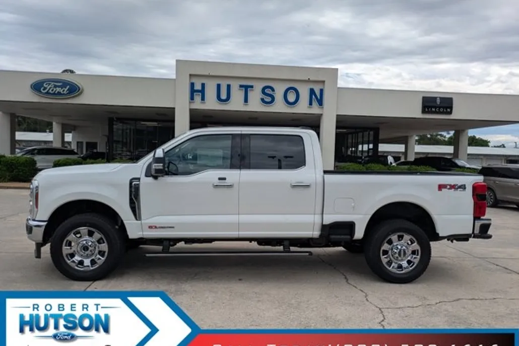 2025 Ford F-250 Lariat photo 1