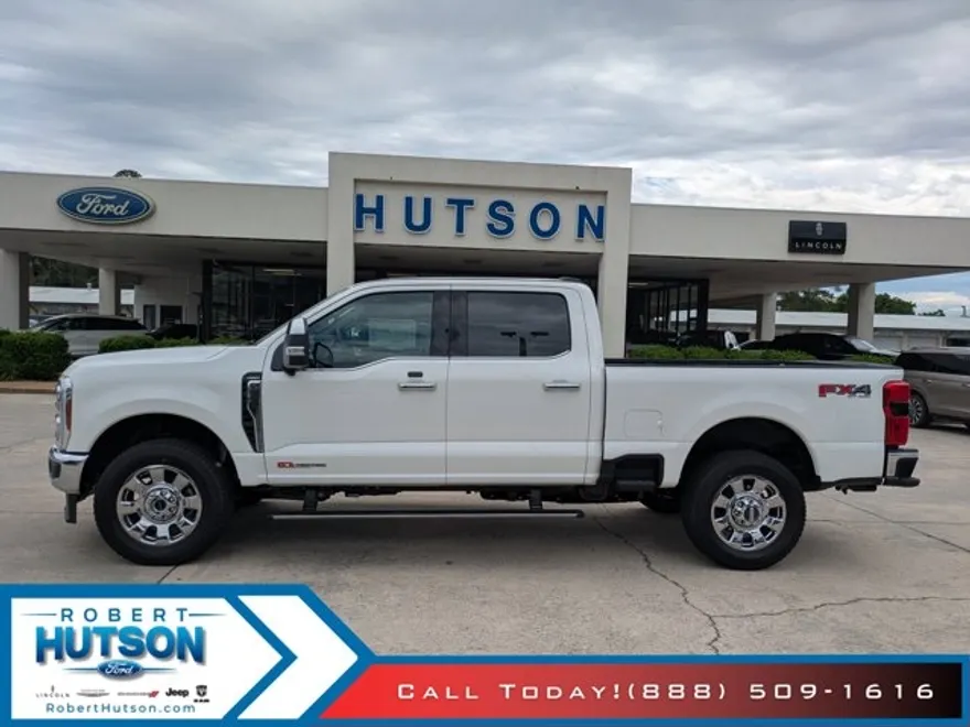 2025 Ford F-250 Lariat photo 1