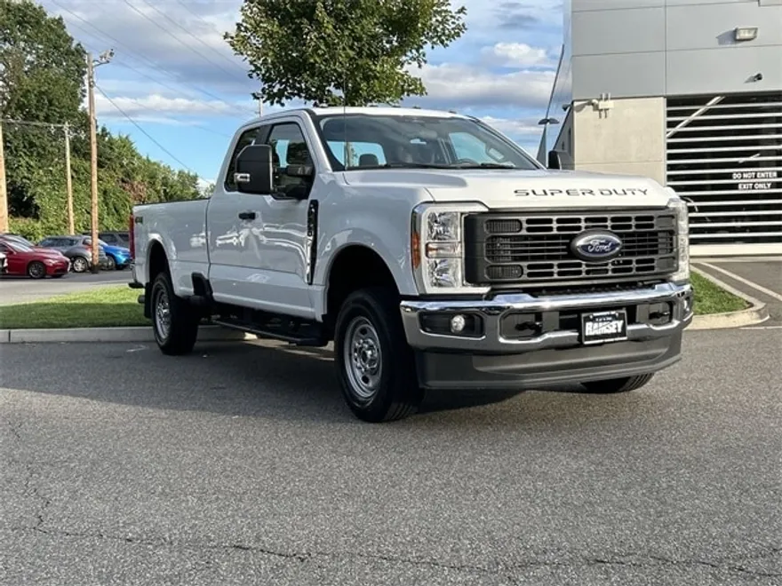 2023 Ford F-250 XL photo 1