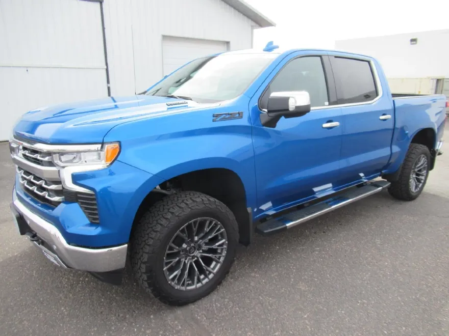 2024 Chevrolet Silverado 1500 LTZ photo 1