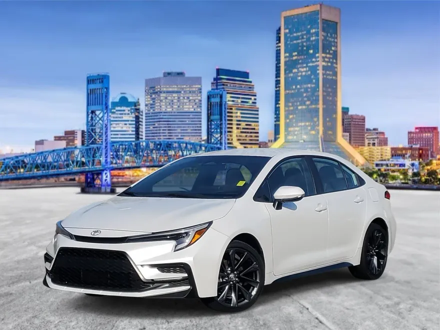 2025 Toyota Corolla SE photo 1
