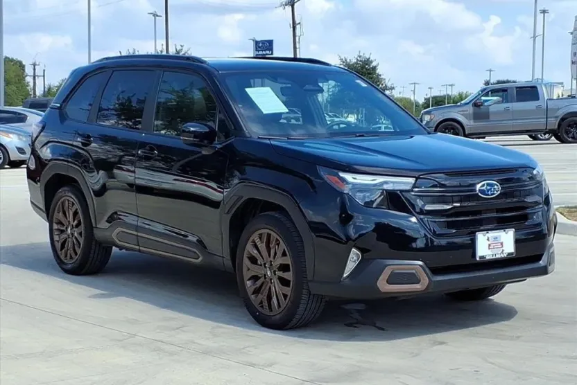 2025 Subaru Forester Sport Base photo 1