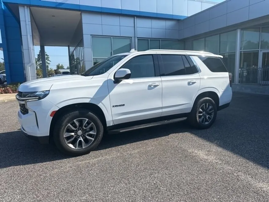 2022 Chevrolet Tahoe LS photo 1