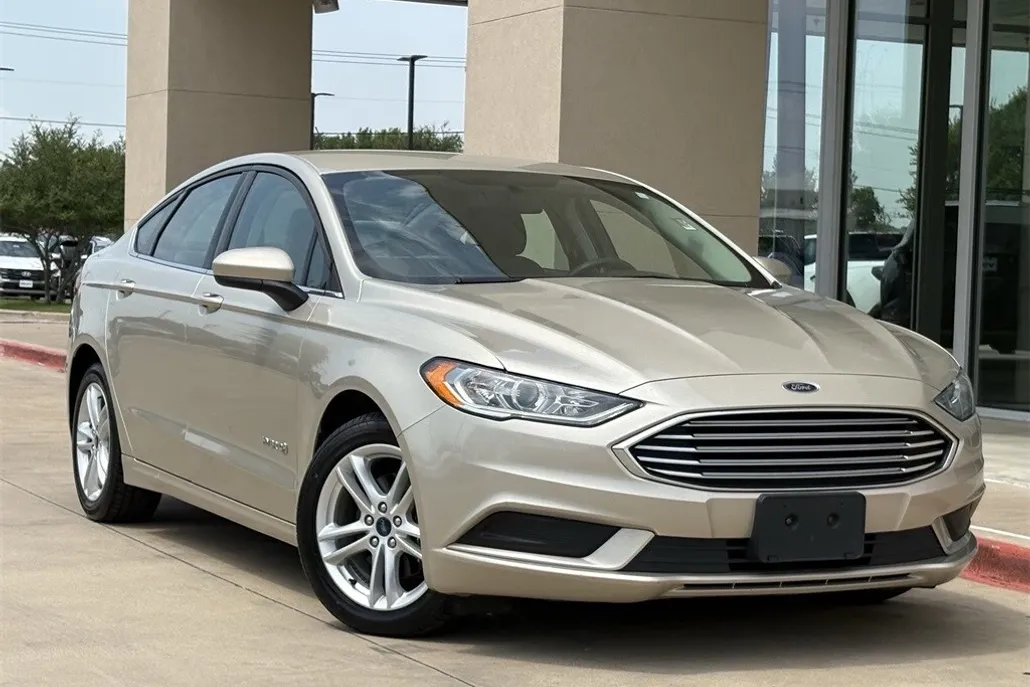 2018 Ford Fusion Hybrid S photo 1