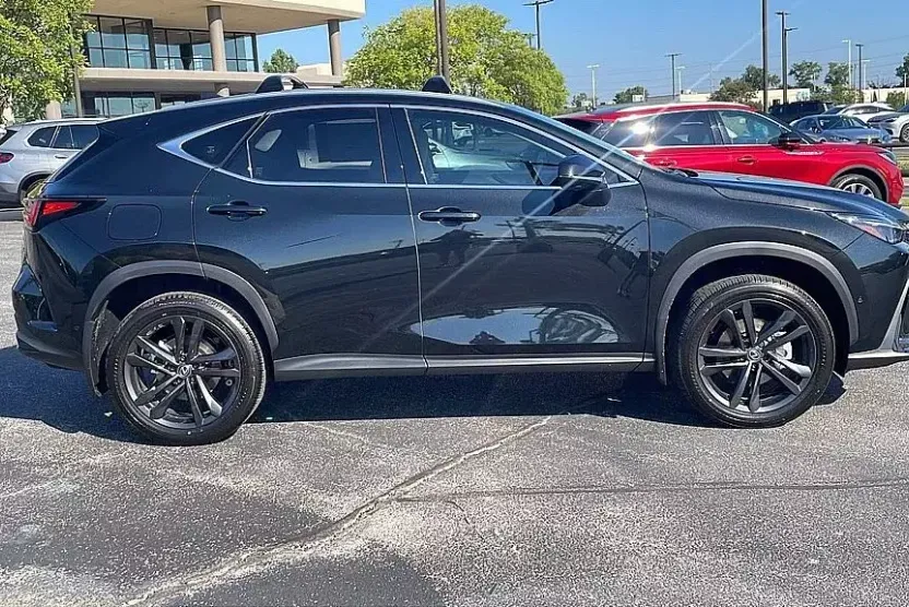 2025 Lexus NX 450h+ Luxury AWD photo 1