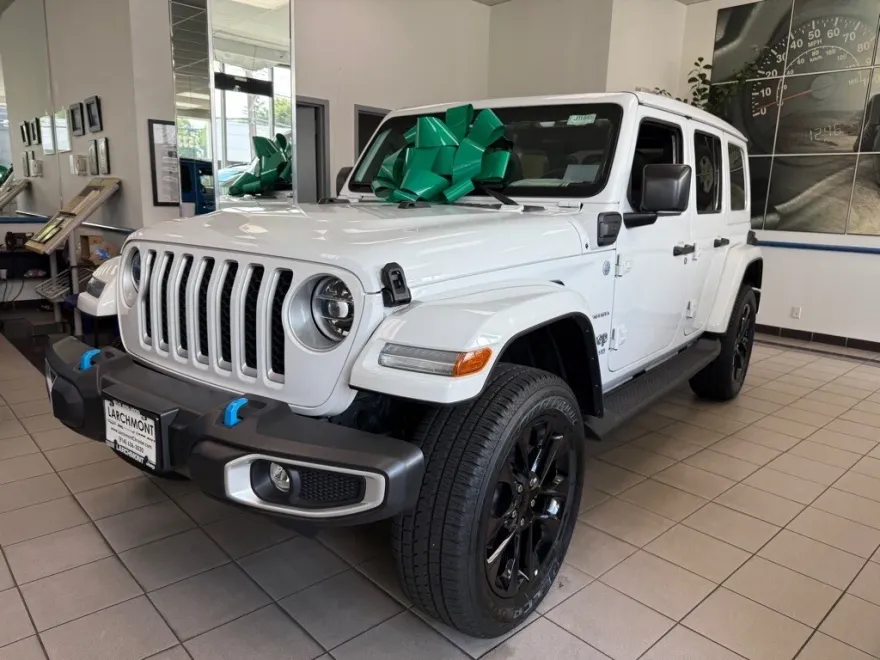 2022 Jeep Wrangler Unlimited 4xe Sahara photo 1
