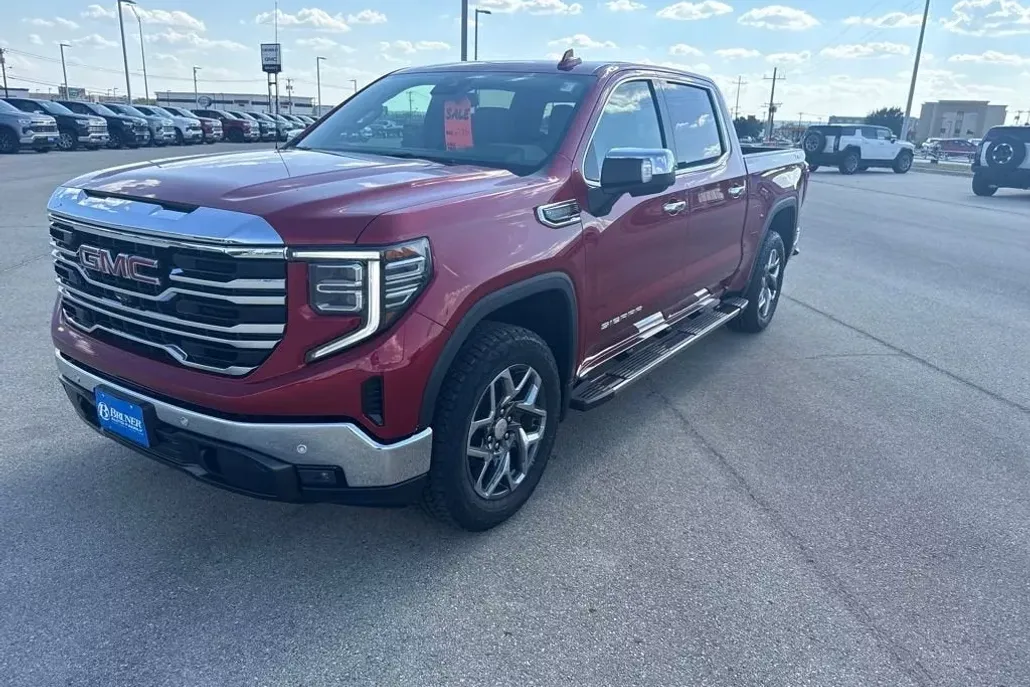 2026 Gmc Sierra 1500 SLT photo 1