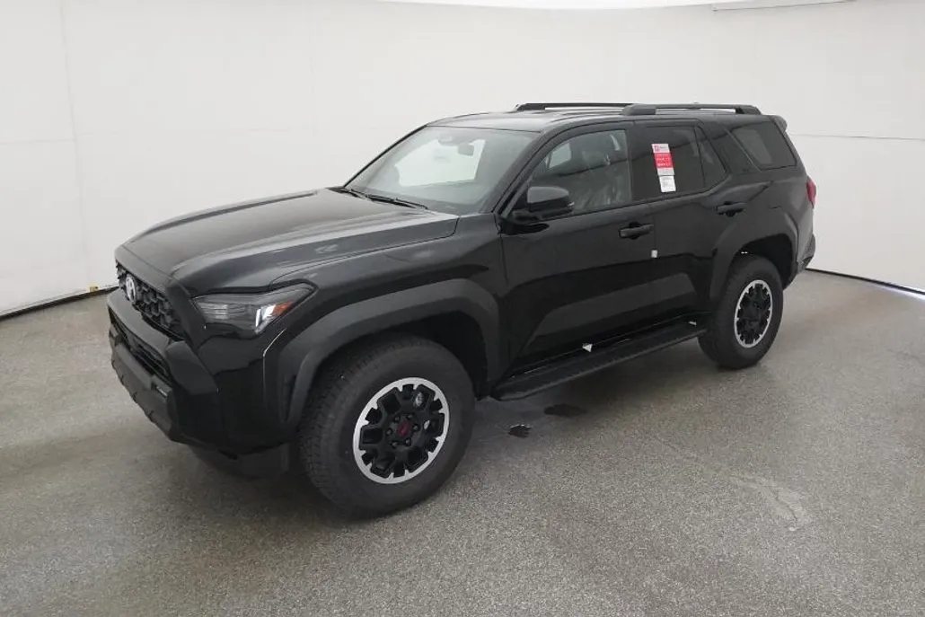 2025 Toyota 4Runner TRD Off-Road photo 1