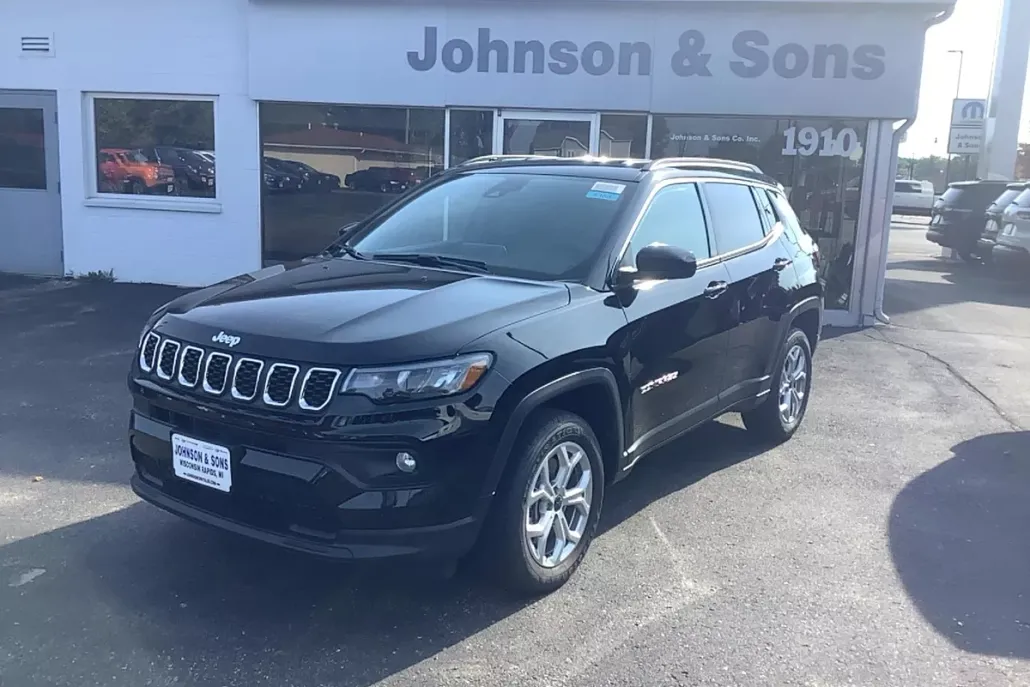 2025 Jeep Compass Latitude photo 1