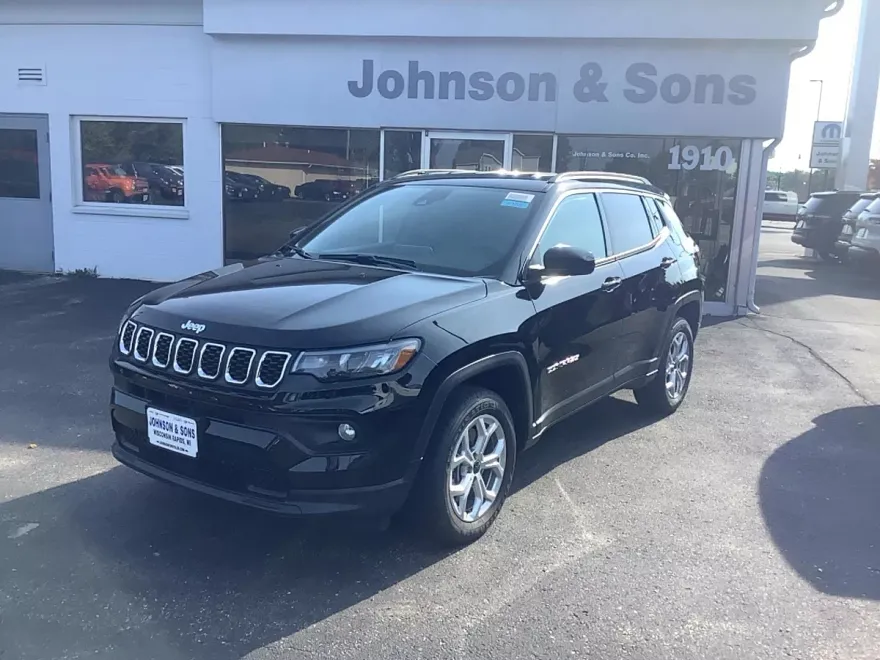 2025 Jeep Compass Latitude photo 1