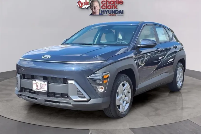 2026 Hyundai Kona SE photo 1
