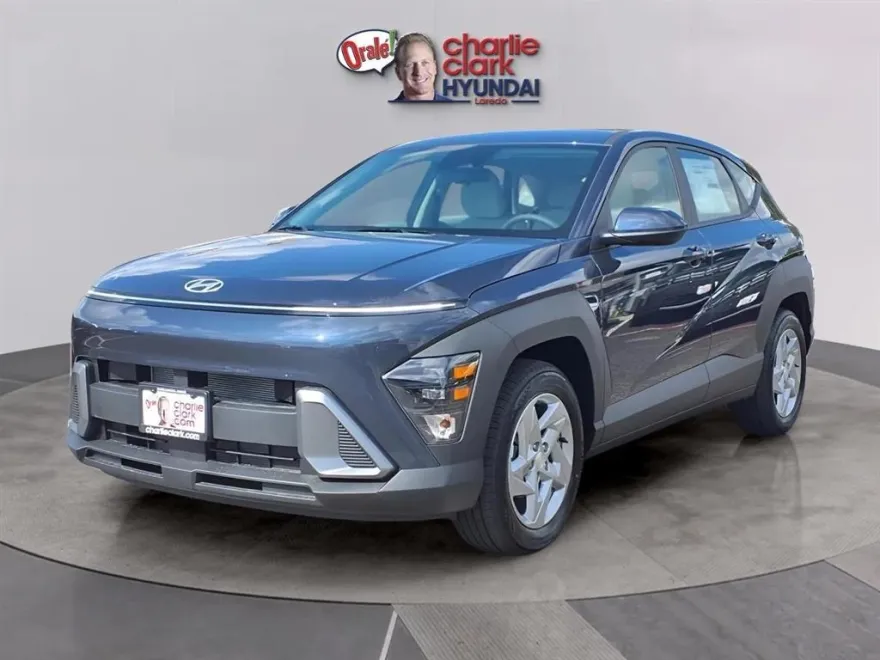 2026 Hyundai Kona SE photo 1