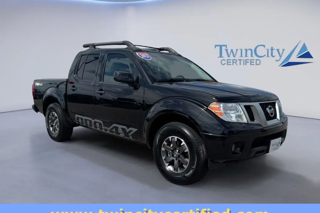 2021 Nissan Frontier Crew Cab PRO-4X photo 1