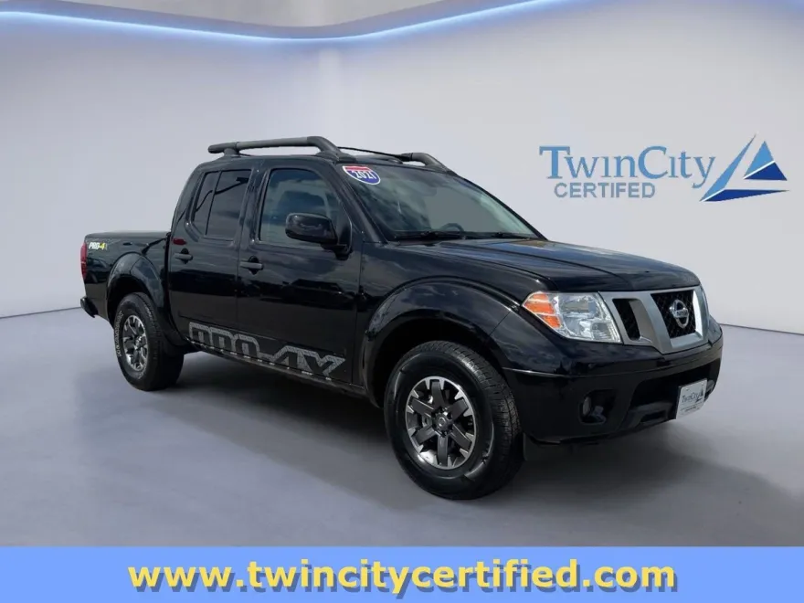 2021 Nissan Frontier Crew Cab PRO-4X photo 1